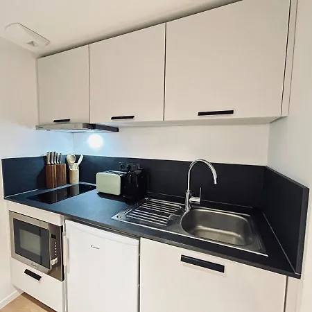 105 Avec Mezzanine A 2 Pas De La Gare *