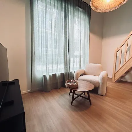 Apartment 105 Avec Mezzanine A 2 Pas De La Gare Reims